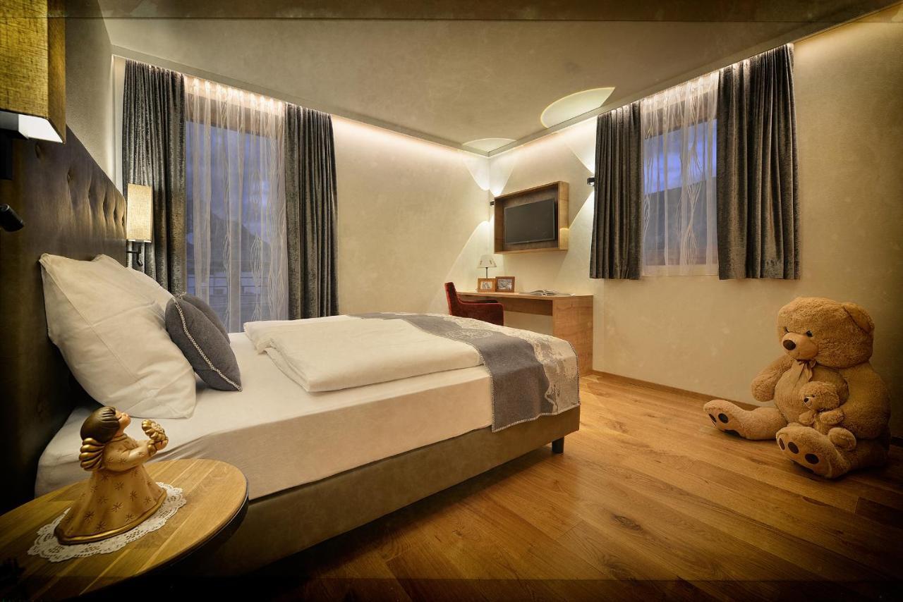 Roberta Loft - Rooms And Apartments Livigno Exterior photo