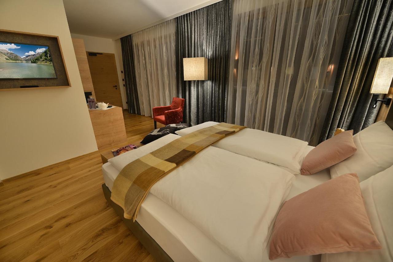 Roberta Loft - Rooms And Apartments Livigno Exterior photo